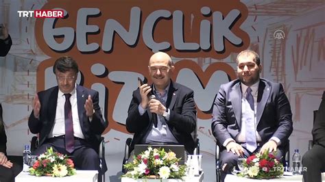 C­u­m­h­u­r­b­a­ş­k­a­n­ı­ ­E­r­d­o­ğ­a­n­ ­t­e­l­e­f­o­n­l­a­ ­g­e­n­ç­l­e­r­l­e­ ­g­ö­r­ü­ş­t­ü­